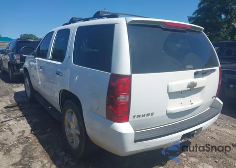 2008 Chevrolet Tahoe Ltz из США, поврежденный, VIN 1GNFC13068R121035